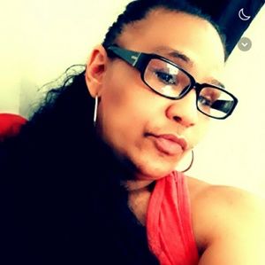 Meet your Posher, Yesenia